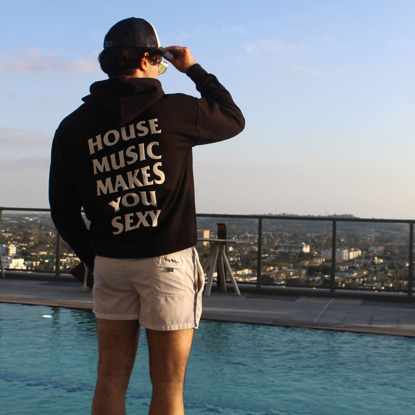 Nivora Classic Hoodie