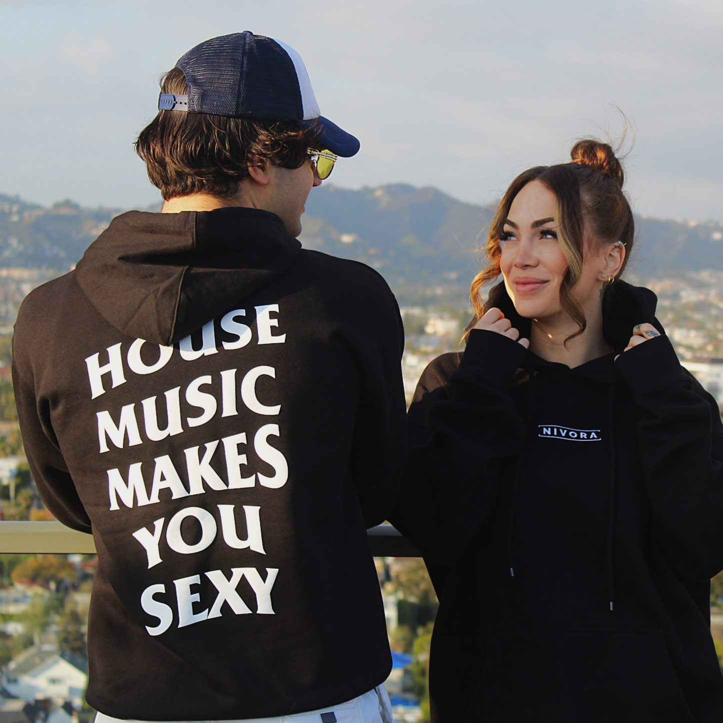 Nivora Classic Hoodie